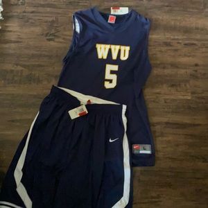 Men’s Nike West Virginia Mountaineers University uniform